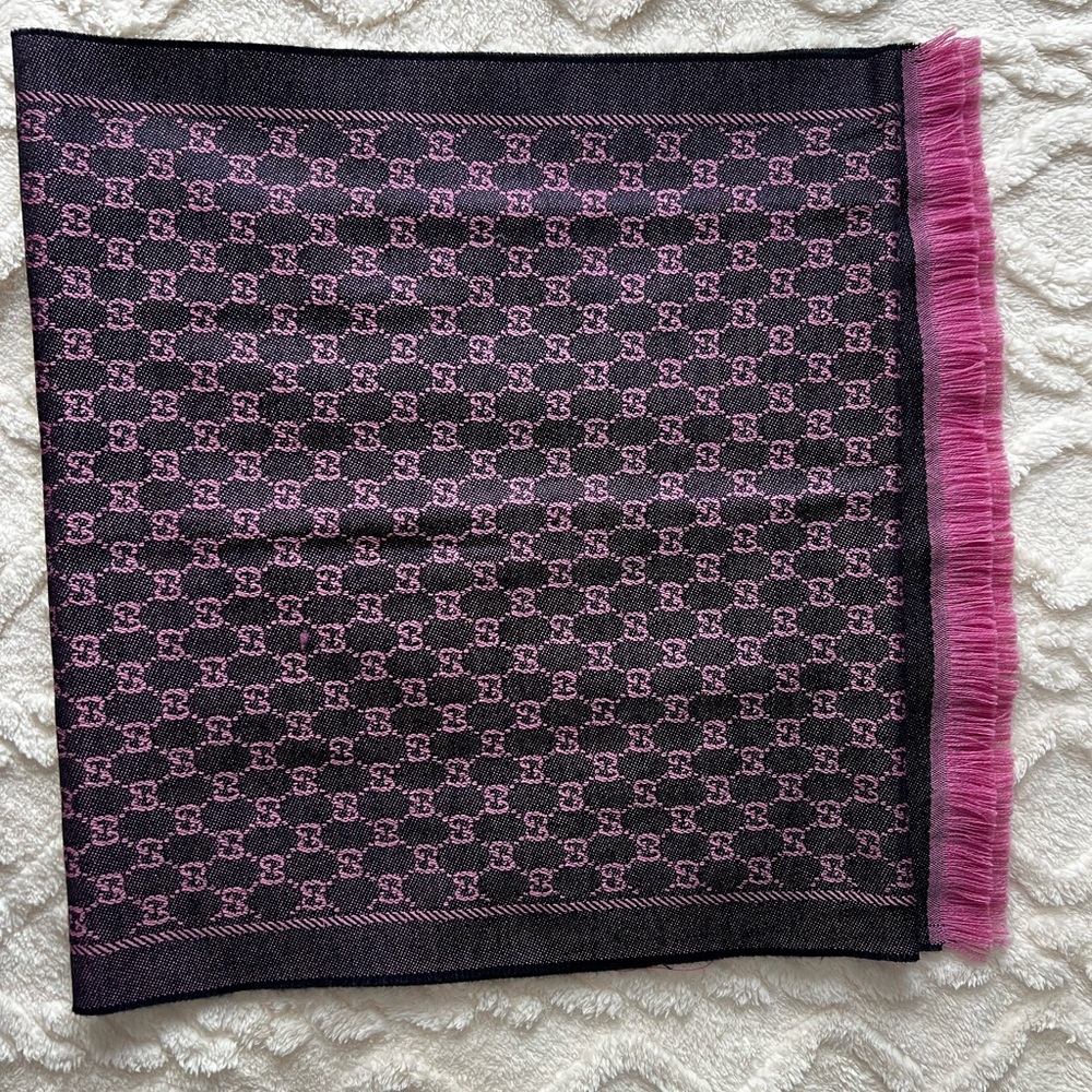 Gucci Wool Gg Patterned Scarf - image 2